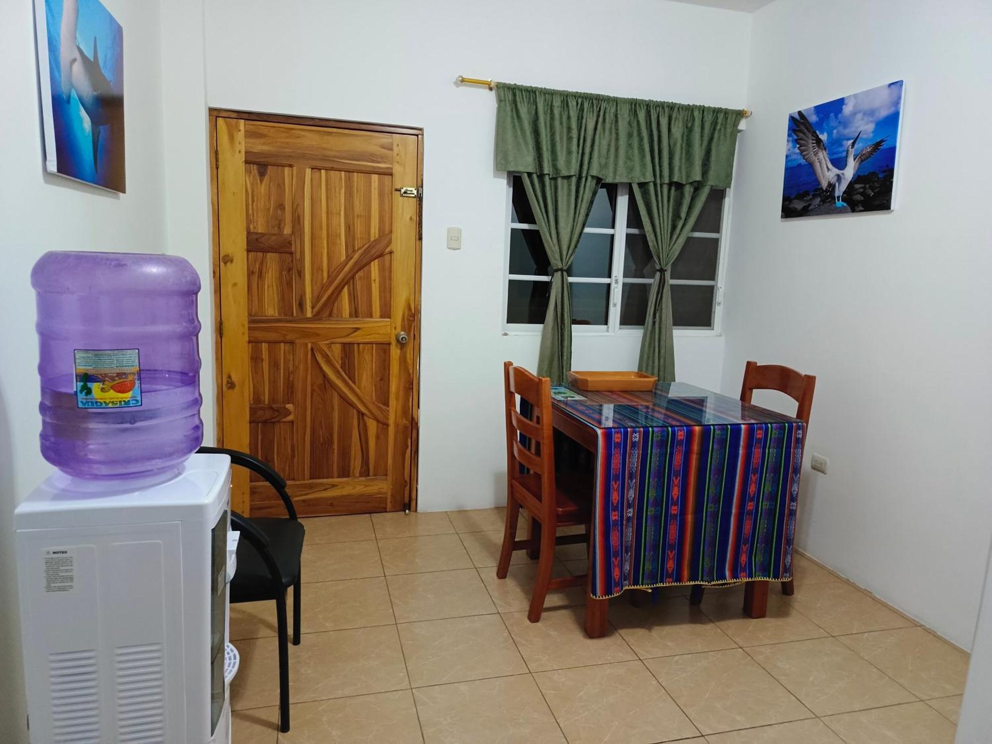 Teresita'S House Suites Con Cocina Privada Puerto Baquerizo Moreno Zewnętrze zdjęcie