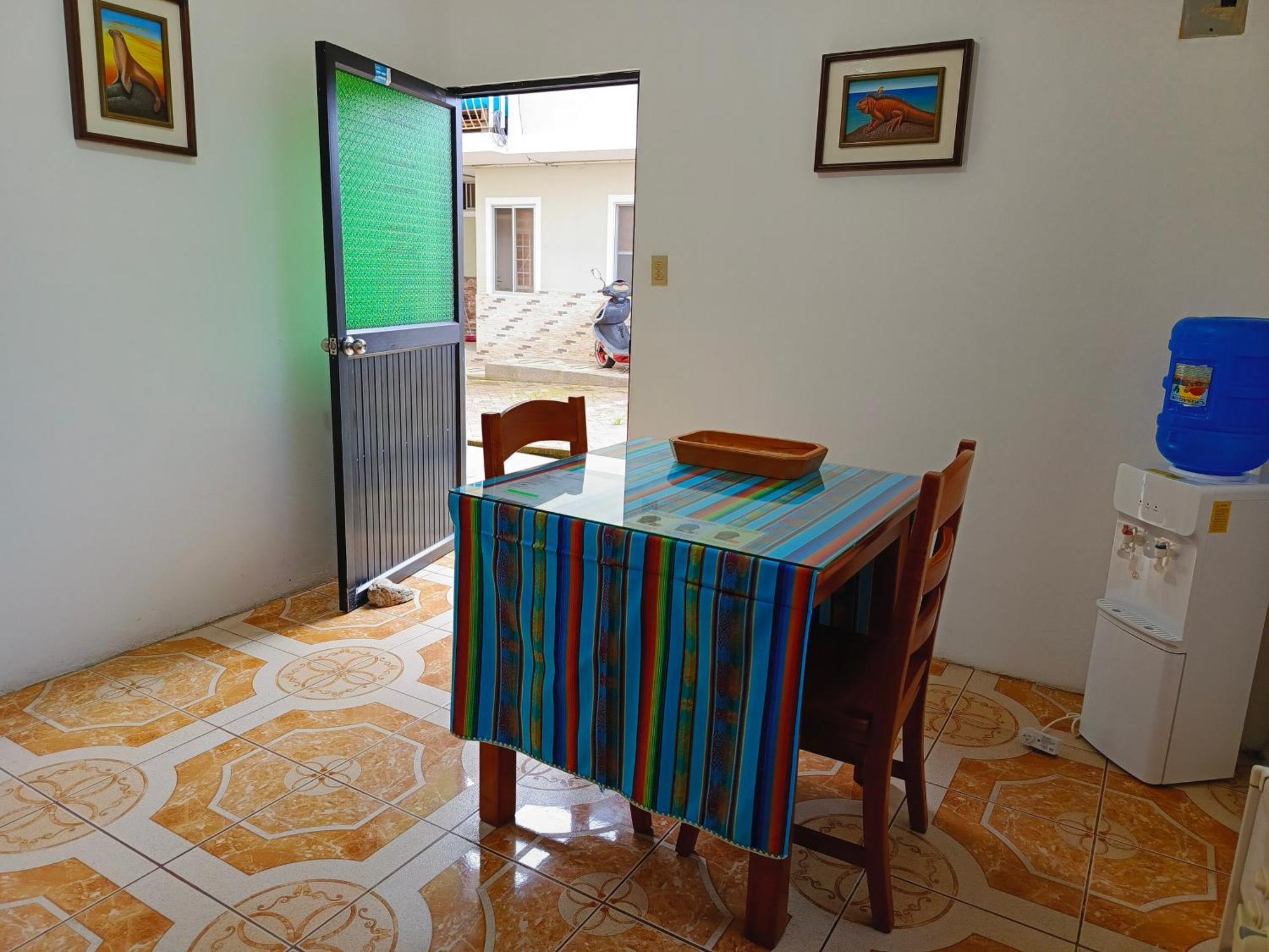 Teresita'S House Suites Con Cocina Privada Puerto Baquerizo Moreno Zewnętrze zdjęcie